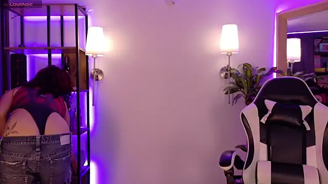 Snapshot of Silvana_Goddess chatting on 04/10/26, 08:02 Silvana Goddess online show from 04/10/26, 08:02