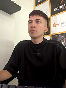 Snapshot of Mike_Benelli chatting on 09/13/25, 02:39 Mike Benelli online show from 09/13/25, 02:39