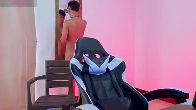 Snapshot of Mike_Benelli chatting on 10/04/25, 12:14 Mike Benelli online show from 10/04/25, 12:14