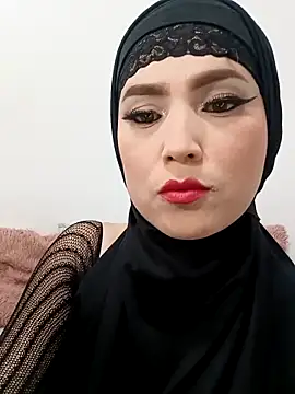 Snapshot of jamila_zair chatting on 04/22/26, 02:40 jamila zair online show from 04/22/26, 02:40