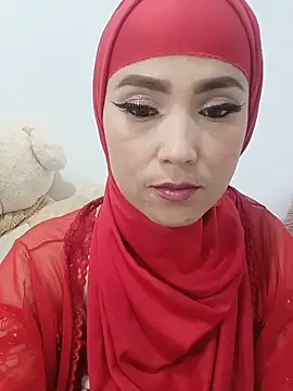 Snapshot of jamila_zair chatting on 05/13/26, 02:25 jamila zair online show from 05/13/26, 02:25