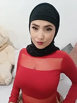 Snapshot of jamila_zair chatting on 05/19/26, 02:34 jamila zair online show from 05/19/26, 02:34