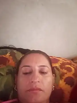 Snapshot of Titiss8921 chatting on 11/09/25, 01:09 Titiss8921 online show from 11/09/25, 01:09