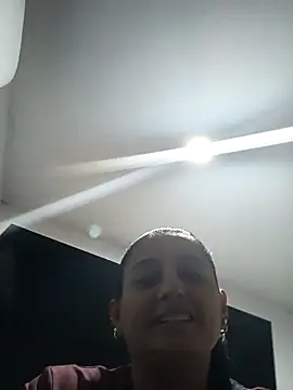 Snapshot of Titiss8921 chatting on 11/13/25, 12:09 Titiss8921 online show from 11/13/25, 12:09