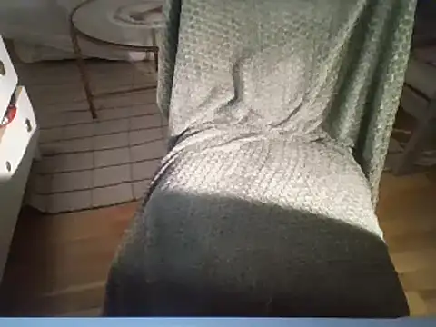 Snapshot of Sandrababe1010 chatting on 11/16/25, 09:31 Sandrababe1010 online show from 11/16/25, 09:31