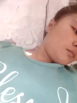 Snapshot of Sexy-Mama25 chatting on 03/30/26, 02:45 Sexy-Mama25 online show from 03/30/26, 02:45