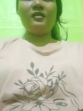 Snapshot of Sexy-Mama25 chatting on 04/20/26, 03:42 Sexy-Mama25 online show from 04/20/26, 03:42