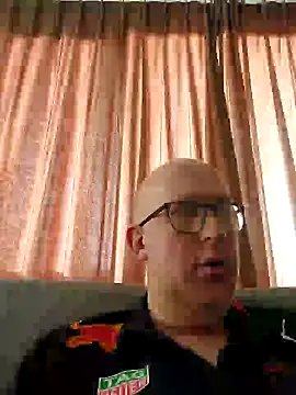 geilerd122 online show from 10/05/25, 03:32