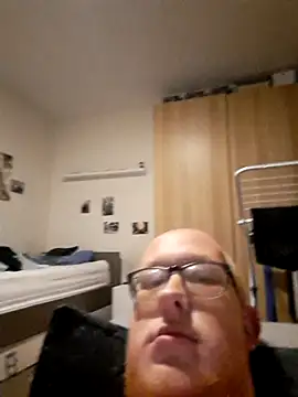 geilerd122 online show from 10/31/25, 08:21