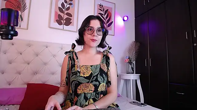 barbyehot online show from 11/18/25, 09:52