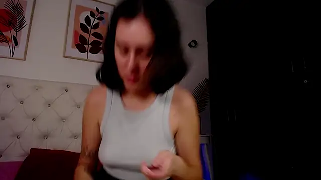 Snapshot of barbyehot chatting on 06/05/26, 12:06 barbyehot online show from 06/05/26, 12:06