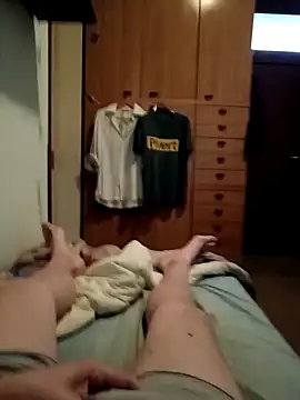 Snapshot of Empi19cm chatting on 09/16/25, 05:08 Empi19cm online show from 09/16/25, 05:08