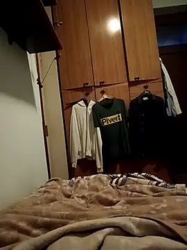 Empi19cm online show from 11/26/25, 06:03