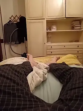 Empi19cm online show from 04/12/26, 01:54