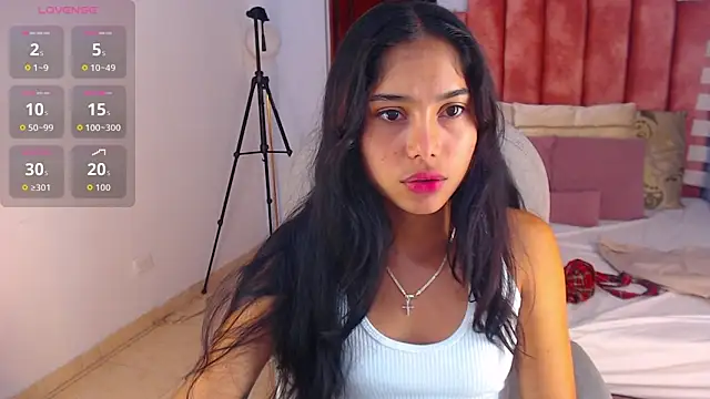 Snapshot of Milaa_Star_ chatting on 10/01/25, 04:07 Milaa Star online show from 10/01/25, 04:07