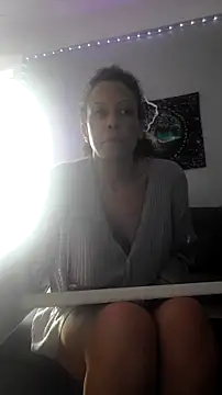 Snapshot of puddled_wonderland chatting on 11/05/25, 03:01 puddled wonderland online show from 11/05/25, 03:01