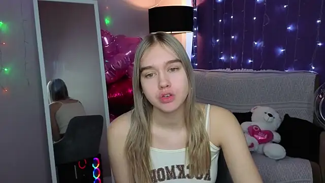 Snapshot of Vel1ka chatting on 02/15/26, 04:53 Vel1ka online show from 02/15/26, 04:53