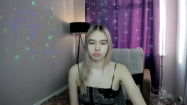 Snapshot of Vel1ka chatting on 03/14/26, 04:40 Vel1ka online show from 03/14/26, 04:40