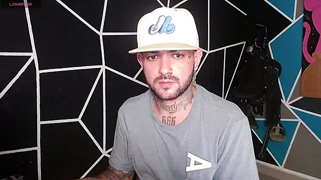 Snapshot of nicolastorres99 chatting on 11/05/25, 03:50 nicolastorres99 online show from 11/05/25, 03:50