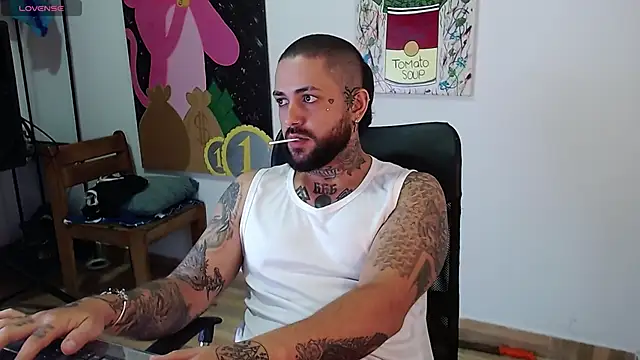 nicolastorres99 online show from 03/18/26, 04:04