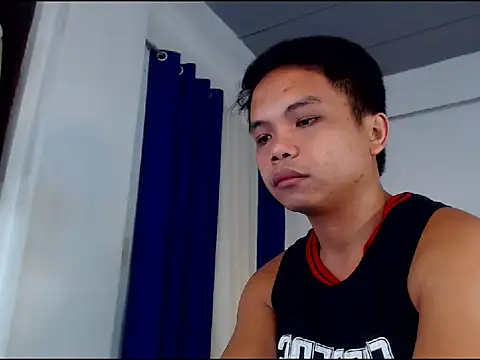 Snapshot of XExtraServiceManX chatting on 10/27/25, 10:03 XExtraServiceManX online show from 10/27/25, 10:03