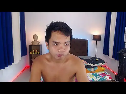 Snapshot of XExtraServiceManX chatting on 10/31/25, 08:43 XExtraServiceManX online show from 10/31/25, 08:43