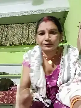 Snapshot of ZIVAA chatting on 06/05/26, 11:05 ZIVAA online show from 06/05/26, 11:05