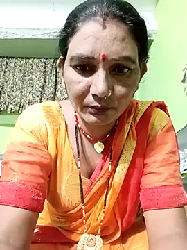 Snapshot of ZIVAA chatting on 06/11/26, 06:44 ZIVAA online show from 06/11/26, 06:44