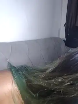 Snapshot of _sweetcat_ chatting on 12/15/25, 05:28 sweetcat online show from 12/15/25, 05:28