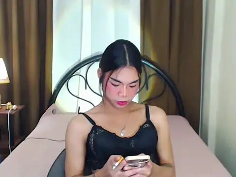 Snapshot of exoticacutiegirl chatting on 09/21/25, 04:52 exoticacutiegirl online show from 09/21/25, 04:52