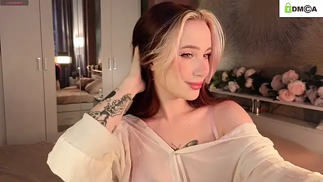 Snapshot of RubyMiracles chatting on 09/28/25, 02:06 RubyMiracles online show from 09/28/25, 02:06