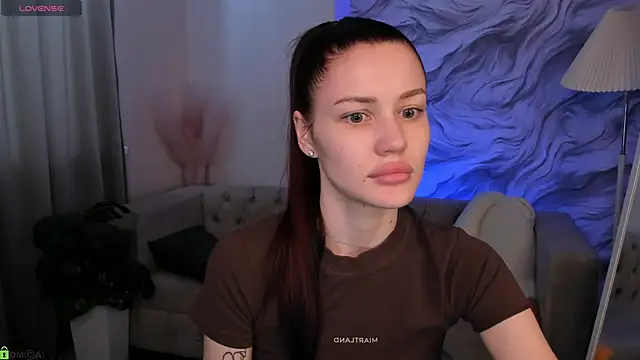 Aria Mila online show from 05/12/26, 03:03