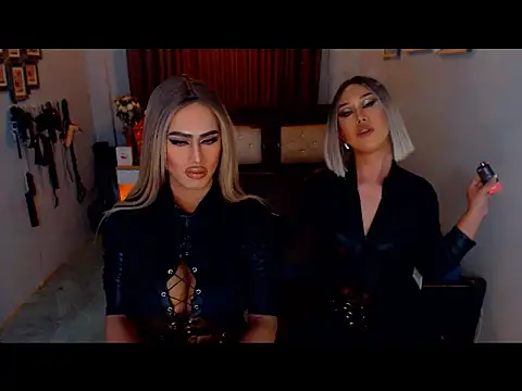 MystiqueQueen online show from 10/19/25, 07:14