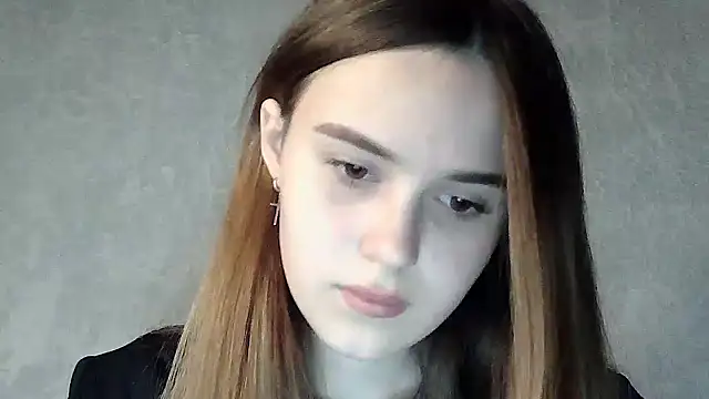 SweetLoraa online show from 09/18/25, 07:27