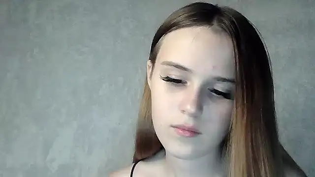 SweetLoraa online show from 09/26/25, 03:16