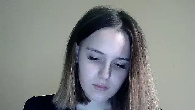 SweetLoraa online show from 10/10/25, 03:33