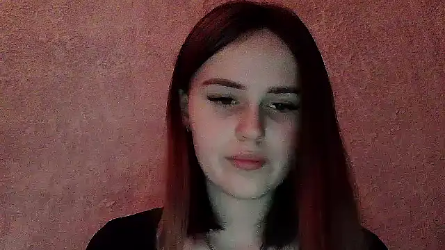 SweetLoraa online show from 12/19/25, 04:47