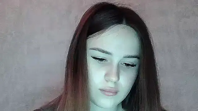 SweetLoraa online show from 04/17/26, 02:31