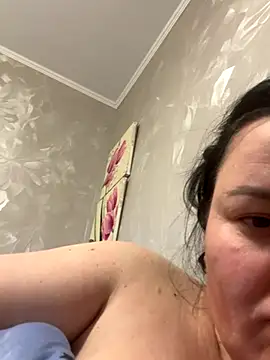 SunnyLeila2101 online show from 11/03/25, 09:59