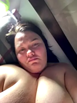 SunnyLeila2101 online show from 12/18/25, 04:07