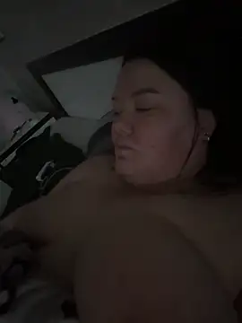 SunnyLeila2101 online show from 12/23/25, 05:49