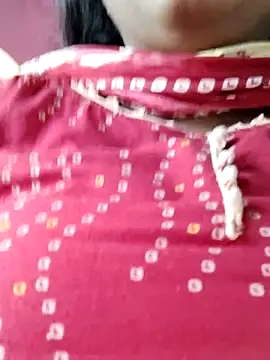 Snapshot of Tamilreethu chatting on 09/14/25, 01:16 Tamilreethu online show from 09/14/25, 01:16