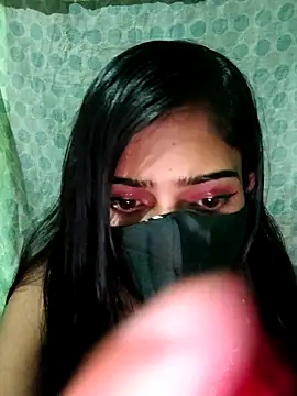 Snapshot of Crystil_love-21 chatting on 02/24/26, 08:01 Crystil love-21 online show from 02/24/26, 08:01