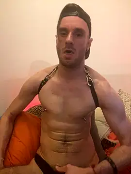 Snapshot of sexbooy27 chatting on 11/08/25, 08:29 sexbooy27 online show from 11/08/25, 08:29