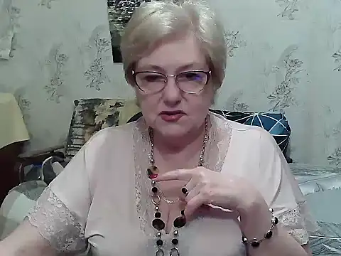 Snapshot of Renata62011 chatting on 06/17/26, 06:16 Renata62011 online show from 06/17/26, 06:16