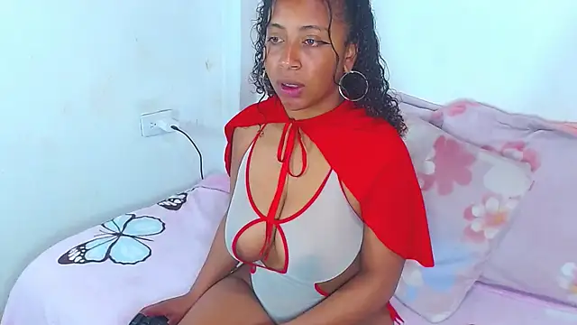 Snapshot of Gabi_Jhons_23 chatting on 04/07/26, 09:32 Gabi Jhons 23 online show from 04/07/26, 09:32