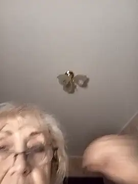 Snapshot of Anatolia5961 chatting on 10/30/25, 04:03 Anatolia5961 online show from 10/30/25, 04:03