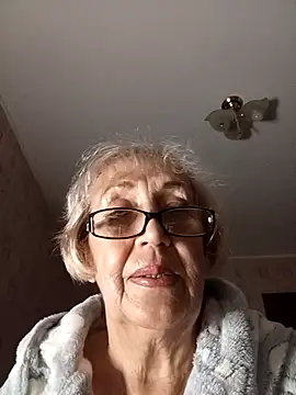 Snapshot of Anatolia5961 chatting on 10/30/25, 04:19 Anatolia5961 online show from 10/30/25, 04:19