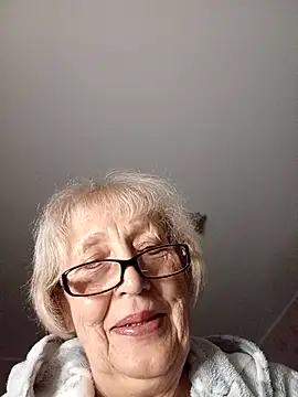 Snapshot of Anatolia5961 chatting on 11/01/25, 05:48 Anatolia5961 online show from 11/01/25, 05:48