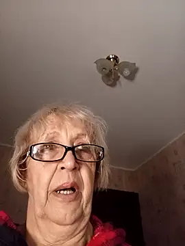 Snapshot of Anatolia5961 chatting on 11/05/25, 04:34 Anatolia5961 online show from 11/05/25, 04:34